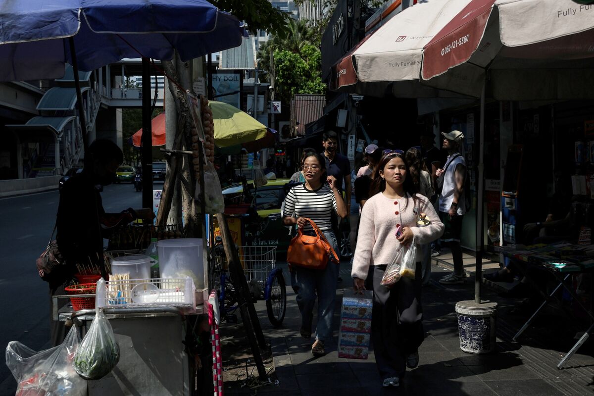 Illustrative photo for: Emerging Markets Standout Trades Emerge in 2024