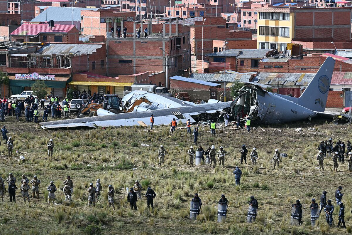 Illustrative photo for: Bolivian currency crash casualties: Authorities scramble
