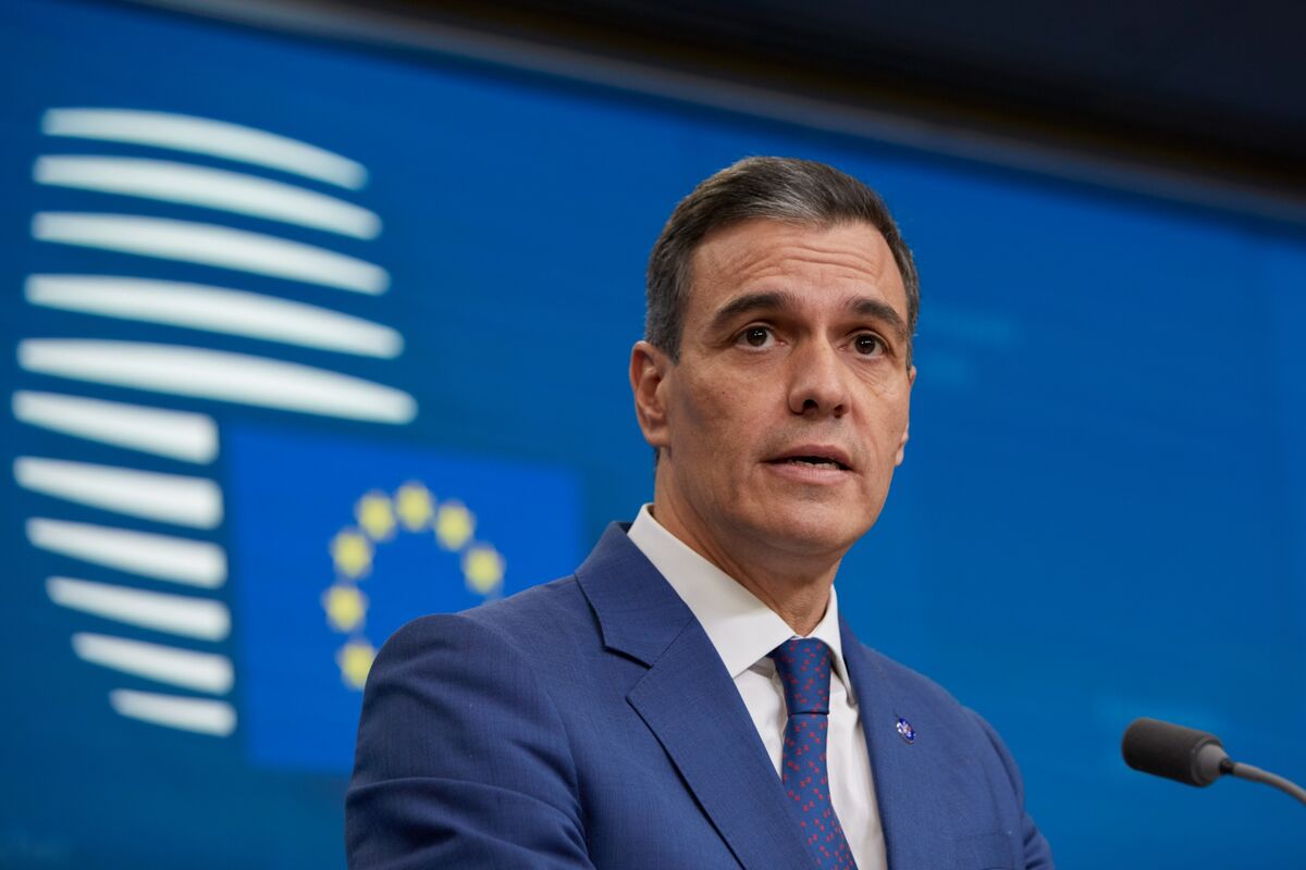 Illustrative photo for: Spain urged to align with EU on major international issues,