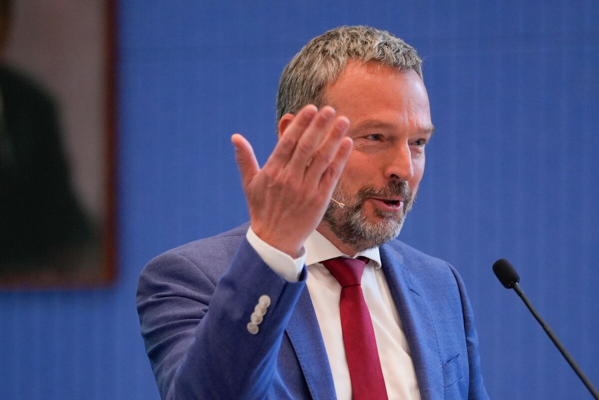 Illustrative photo for: ECB urged to bolster euro to raise global status, says