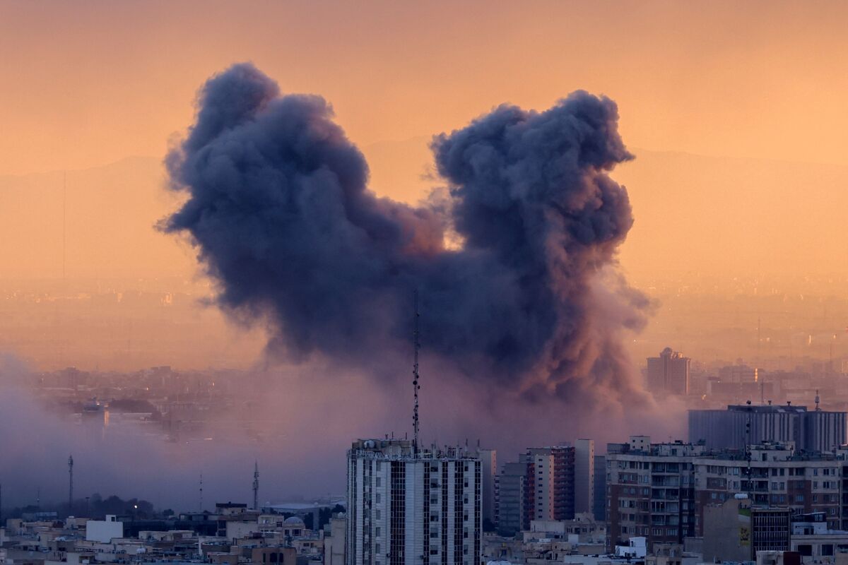 Illustrative photo for: Iran war brinkmanship guidance: Week of Crises Tests