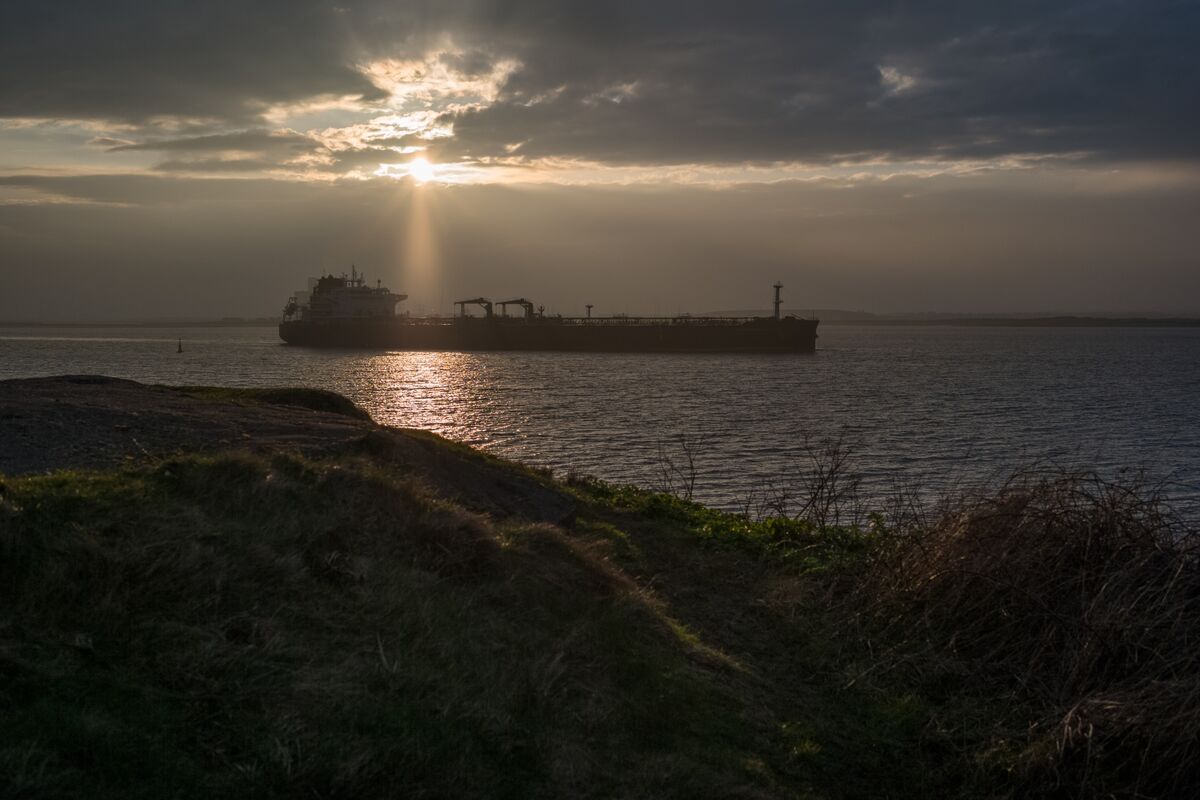 Illustrative photo for: Ships clusters Hormuz interference signals rise as tensions