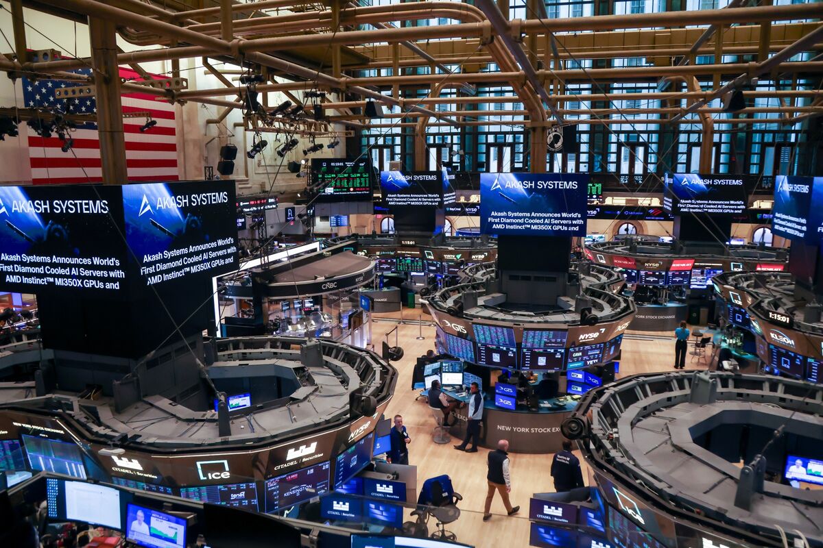 Illustrative photo for: Oil spike fears inflation2026 shake Asia-Pacific markets