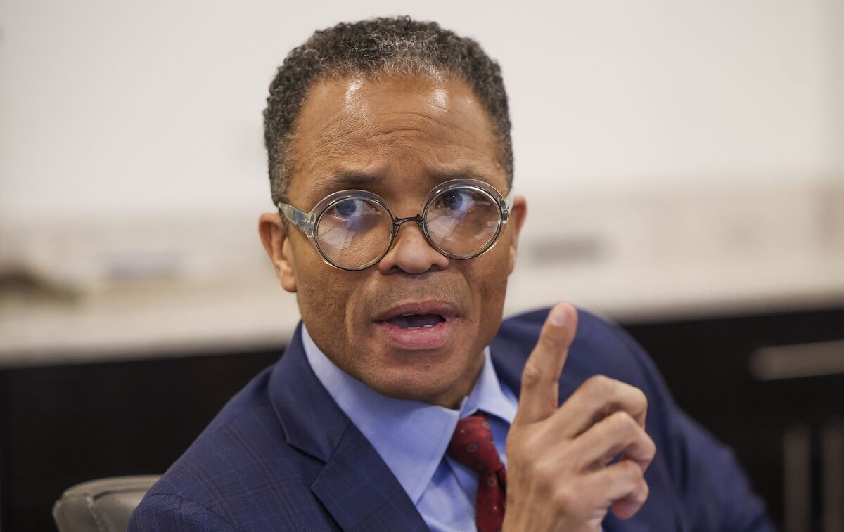 Illustrative photo for: Illinois primary campaign spending key phrase: Jesse