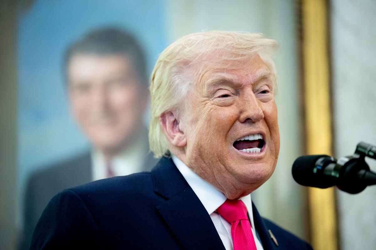 Illustrative photo for: Trump proposal to seize Iran oil exports, Kharg Island