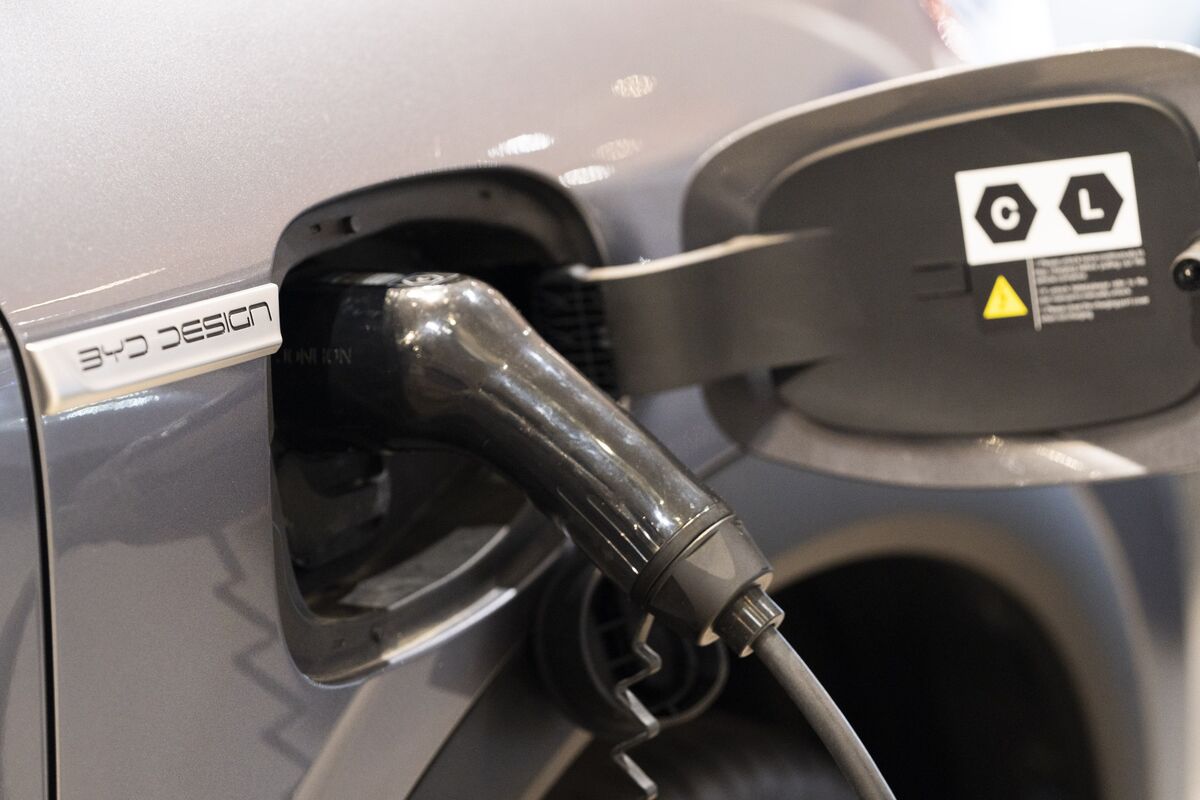 Illustrative photo for: US Chinese EV imports Canada policy: Ottawa blocks after