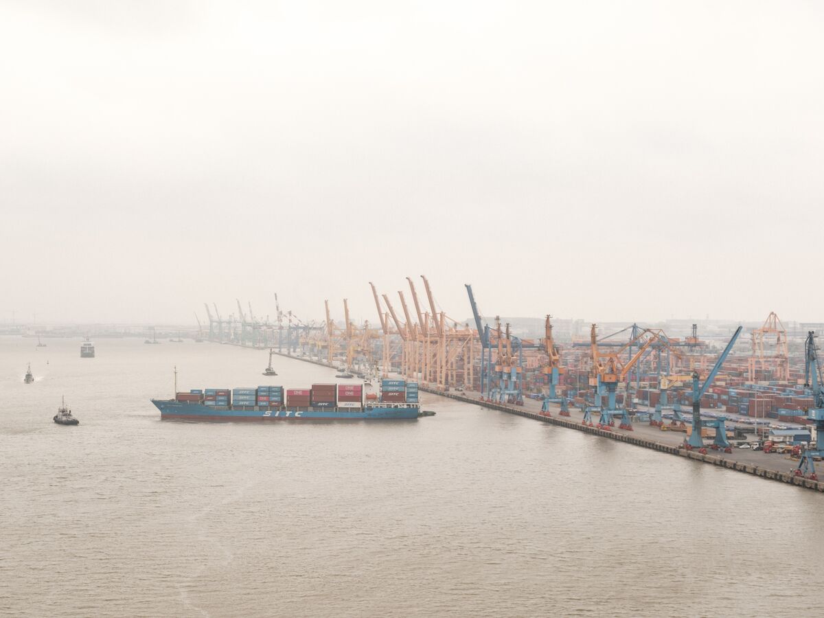 Illustrative photo for: Vietnam growth drivers throttled: Growth Plan at Risk as