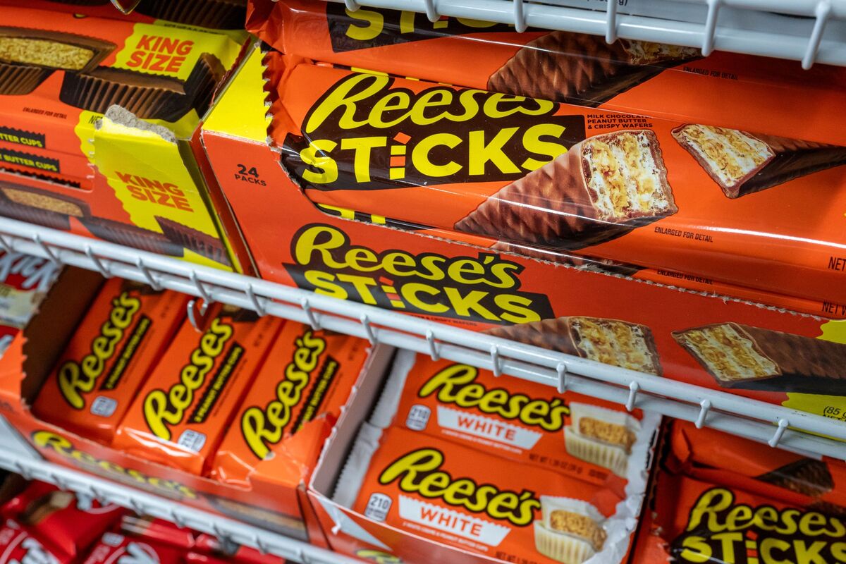Illustrative photo for: Hershey Ingredient Change Dispute: Revisions in