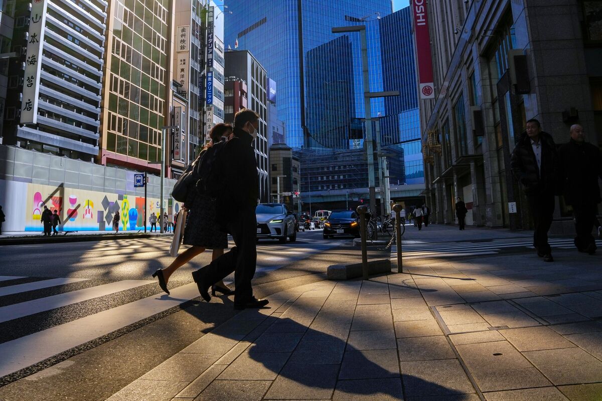 Illustrative photo for: Insurance spreads asian debt easing as CDSs drop in Asia