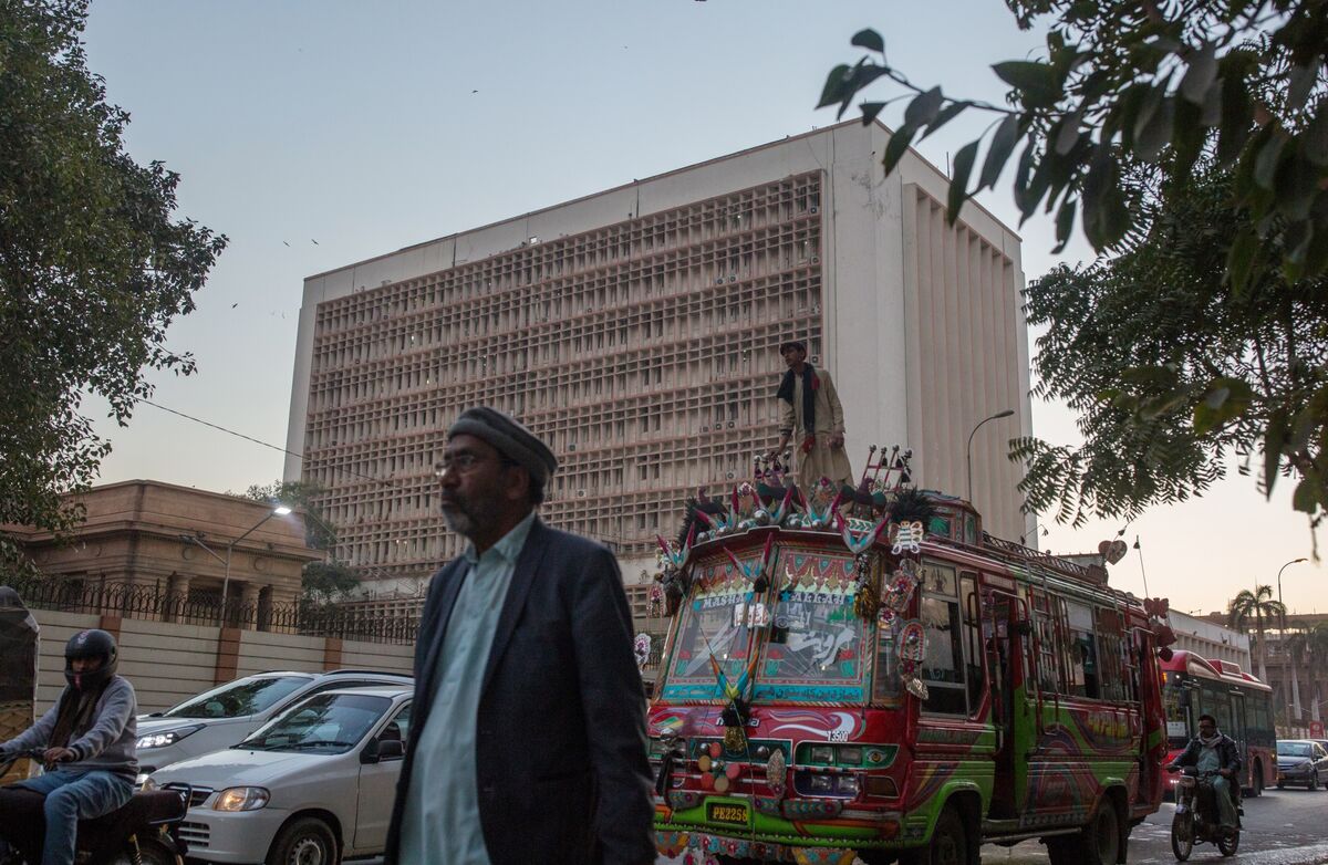 Illustrative photo for: Pakistan UAE loan depositsund: Return of matured deposits