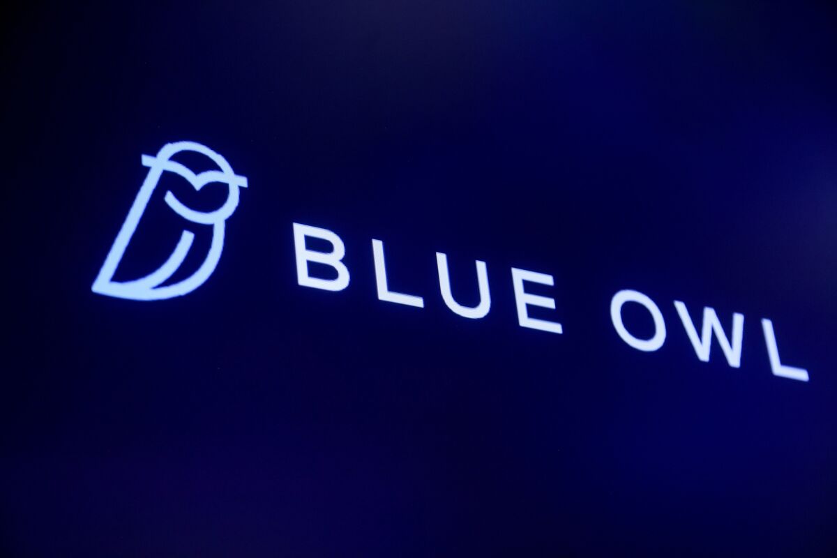 Illustrative photo for: Blue Owl Capital declines record low amid widening private