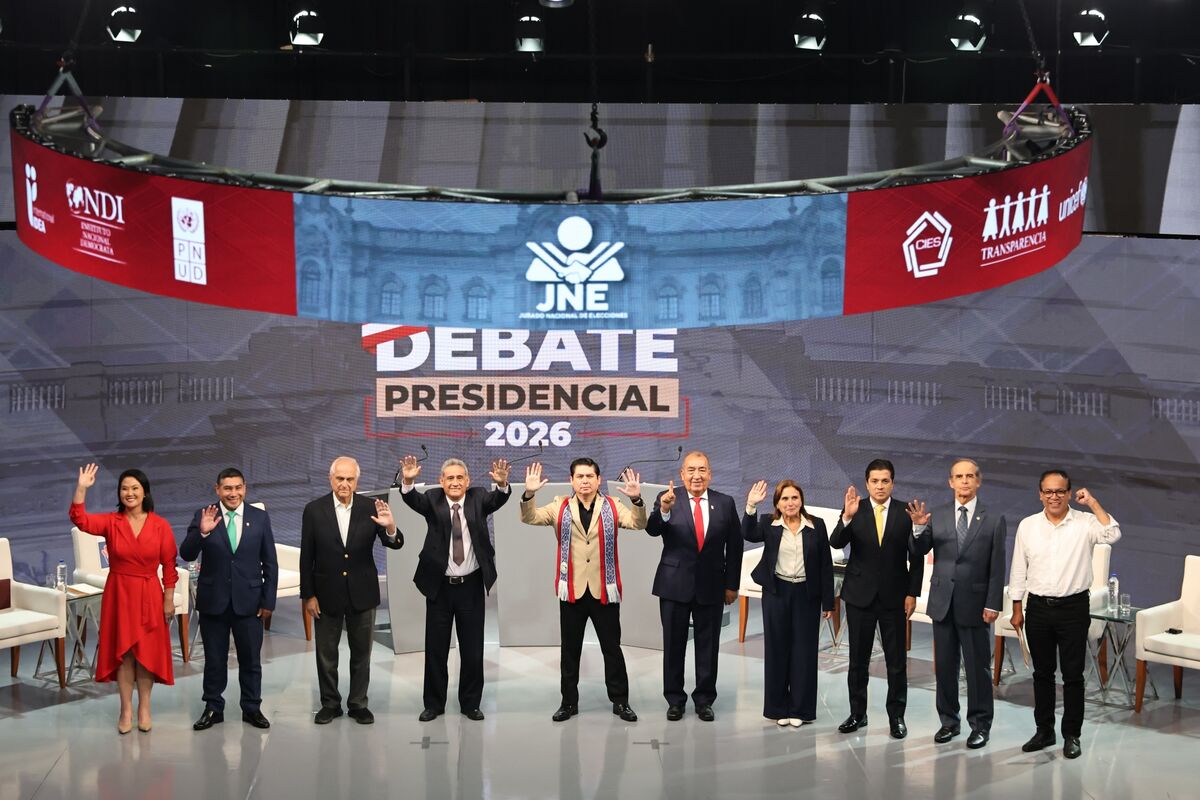 Illustrative photo for: Peruvians headed to polls Sunday in pivotal election turmoil