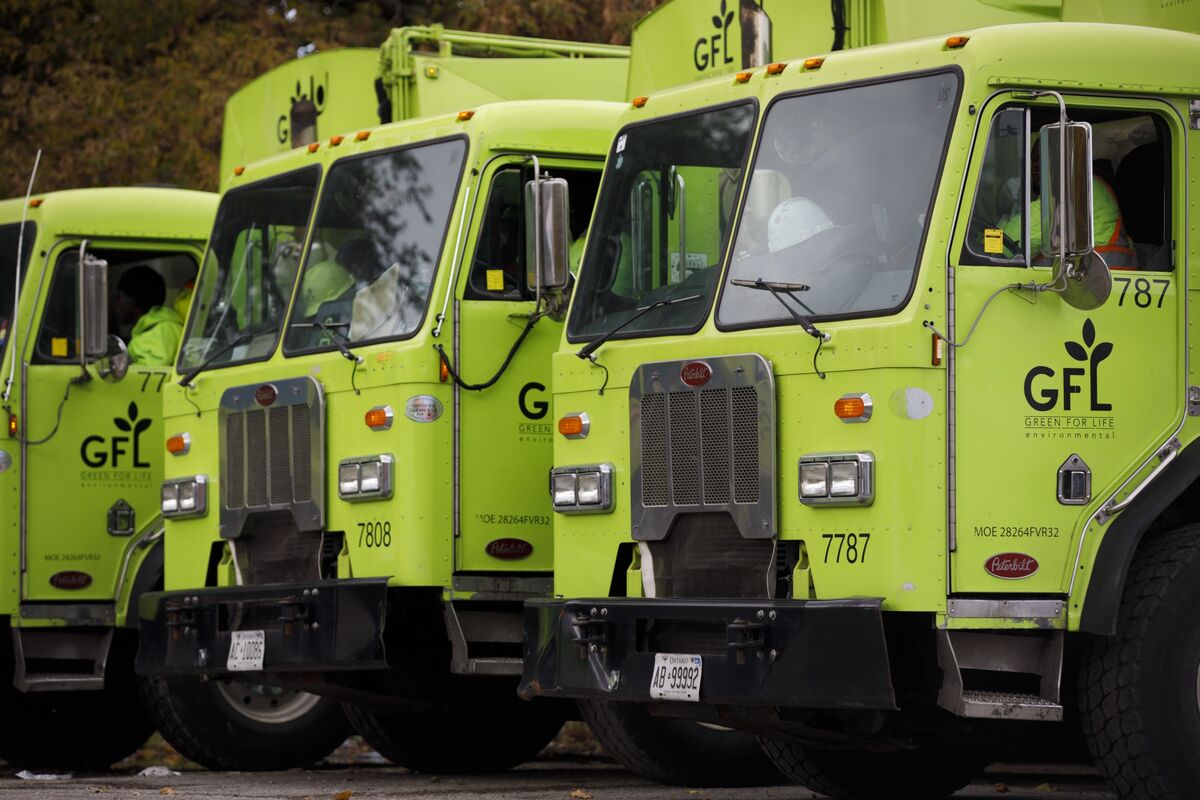 Illustrative photo for: Oil patch deal fundraising dawn: Canada’s Waste Giant