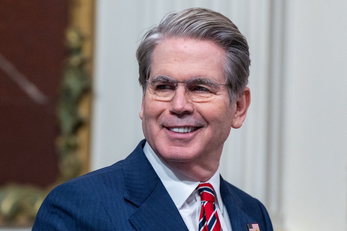 Illustrative photo for: Executive Order Citizenship Data Banks In Process, Semafor