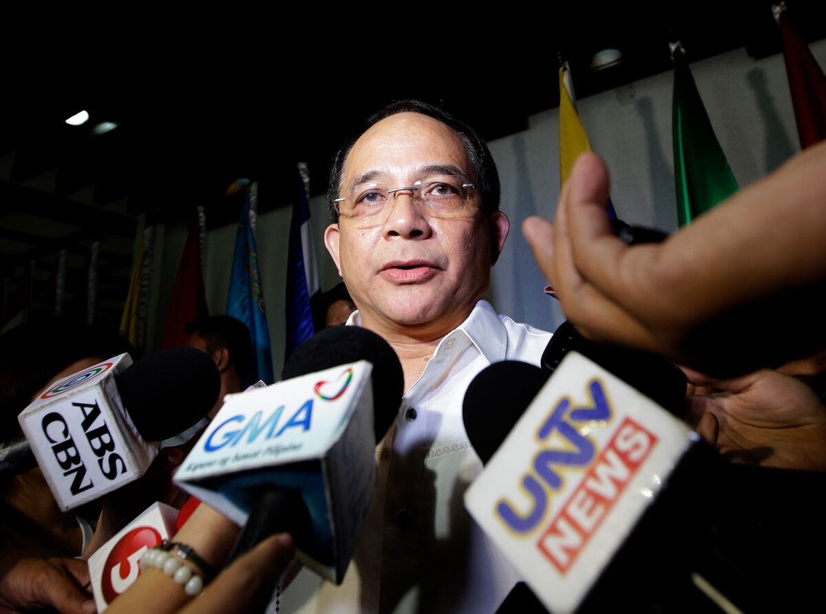 Illustrative photo for: Marcos taps ex-military head as new national security