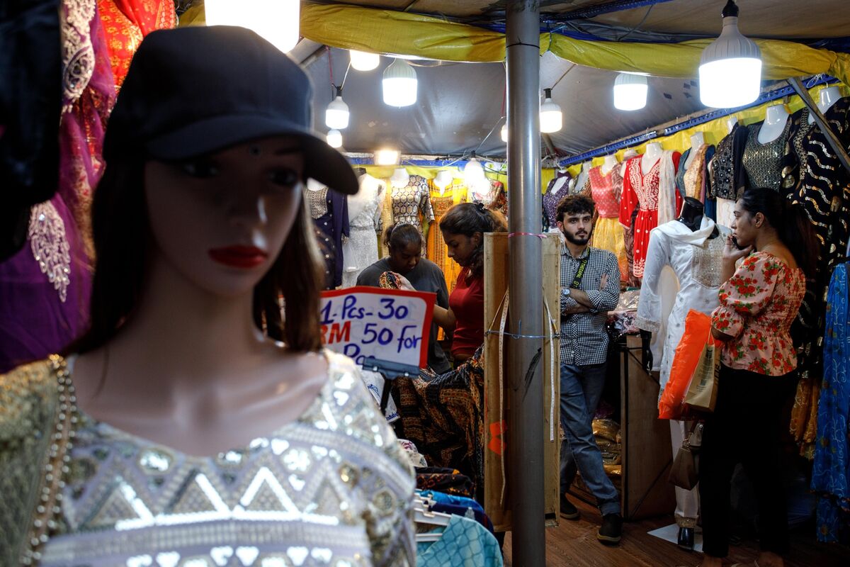 Illustrative photo for: Malaysia inflation outlook delayed uptick: economy minister