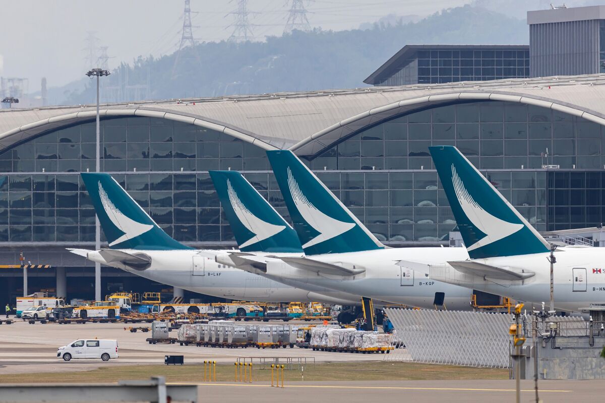 Illustrative photo for: Hong Kong flight capacity increase: Q2 up 10% on seats to
