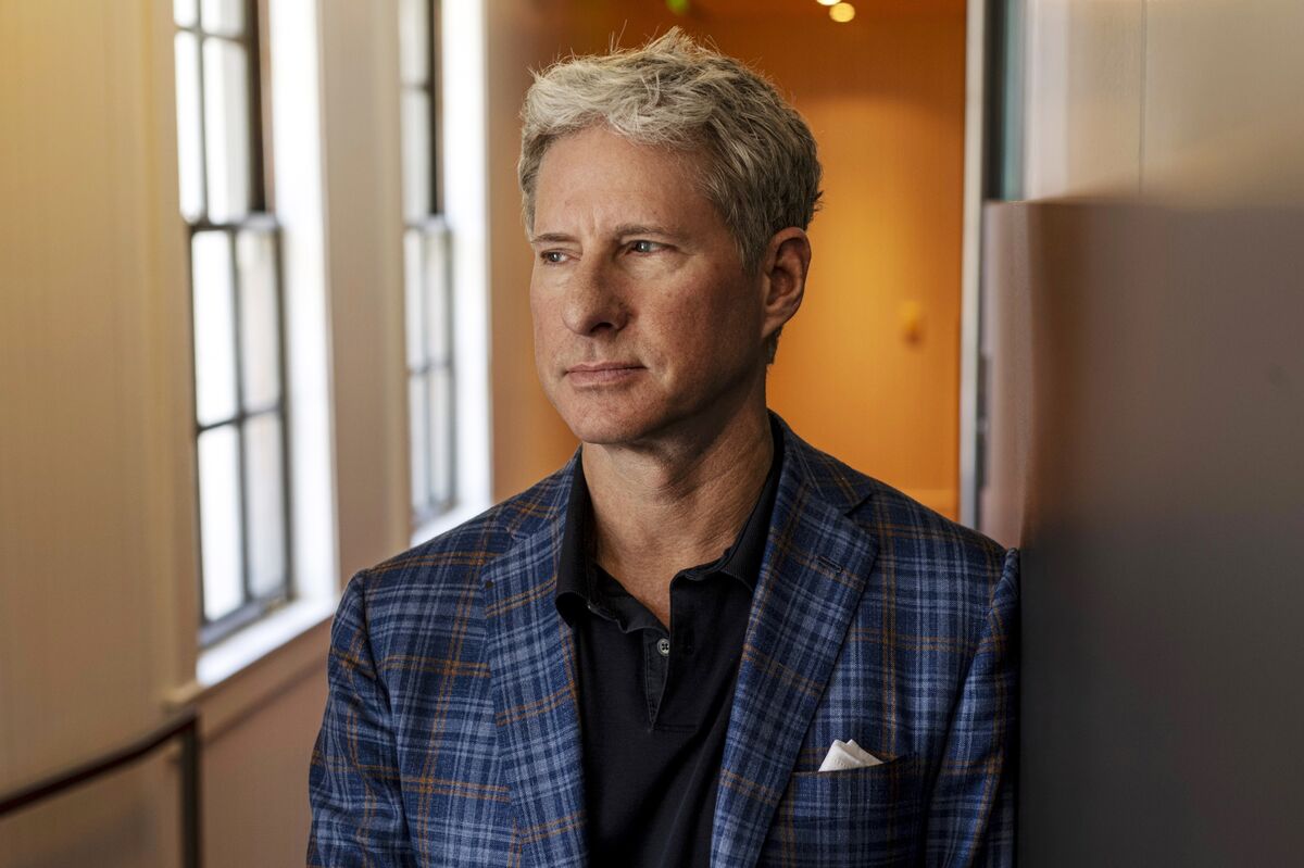 Illustrative photo for: Tech billionaire CEO tax protest: Larsen leads opposition