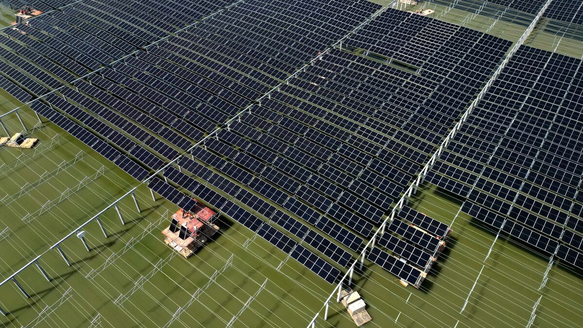Illustrative photo for: China eyes another green sovereign bond sale London sale to