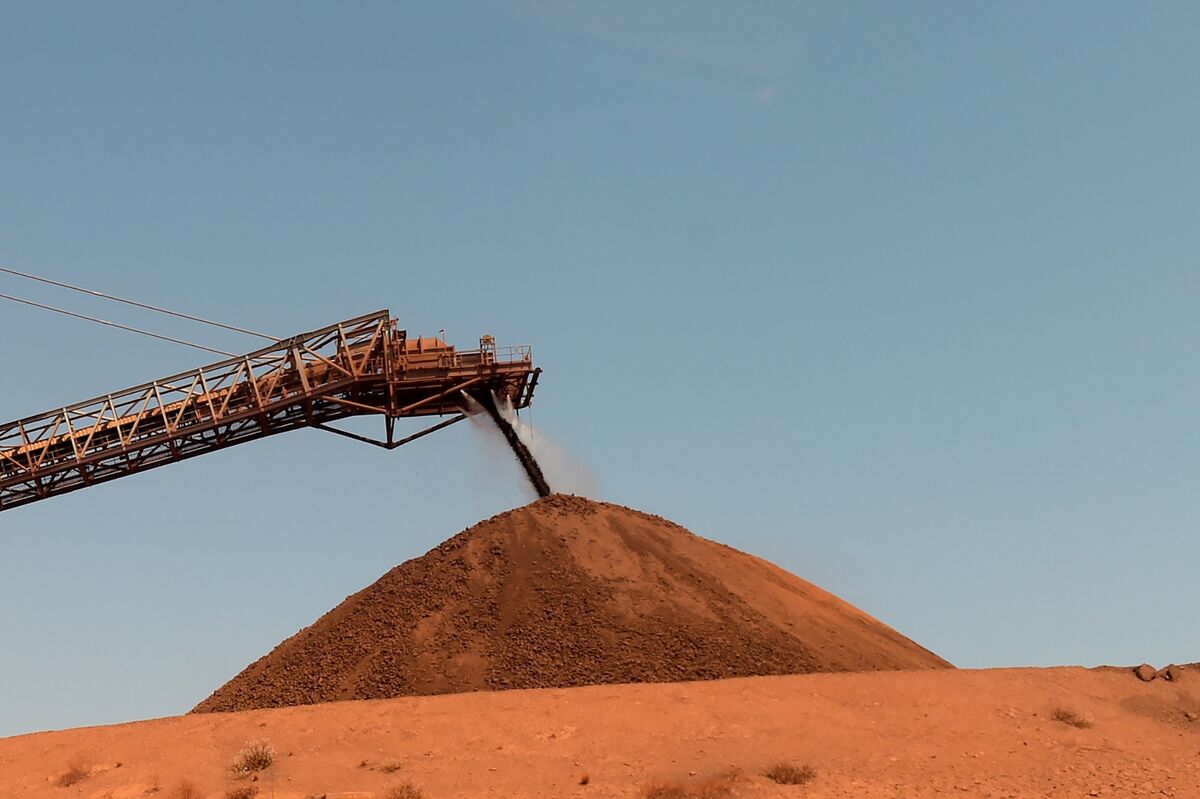 Illustrative photo for: Iron ore price rebound amid tension rises as dispute eases