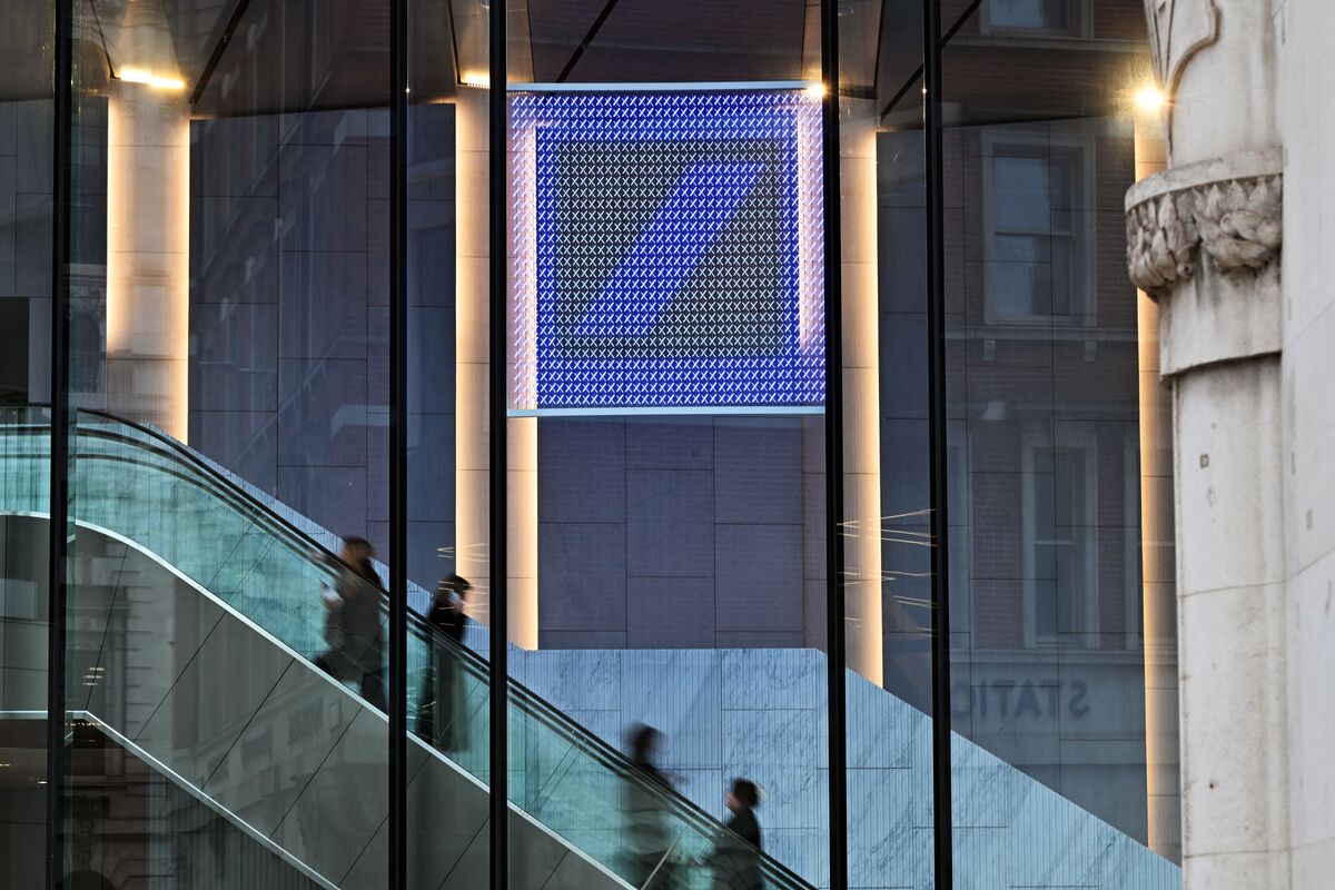 Illustrative photo for: Deutsche Bank quarterly earnings highlights: Q1 beat drives