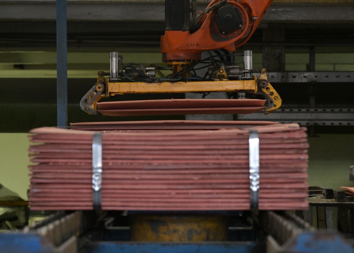 Illustrative photo for: Base metals gains muted China Labor Day as activity slips —