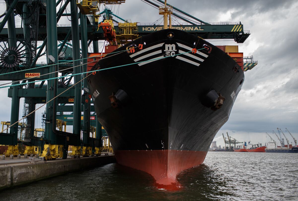 Illustrative photo for: Container shipping route rethink: Global Carrier Plans