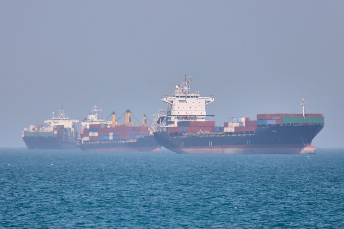 Illustrative photo for: Iran tensions rise as Strait of Hormuz traffic stalls, U.S.