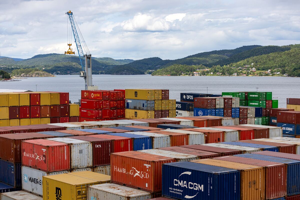 Illustrative photo for: Trump EU trade deadline increase tariffs: July 4 deadline