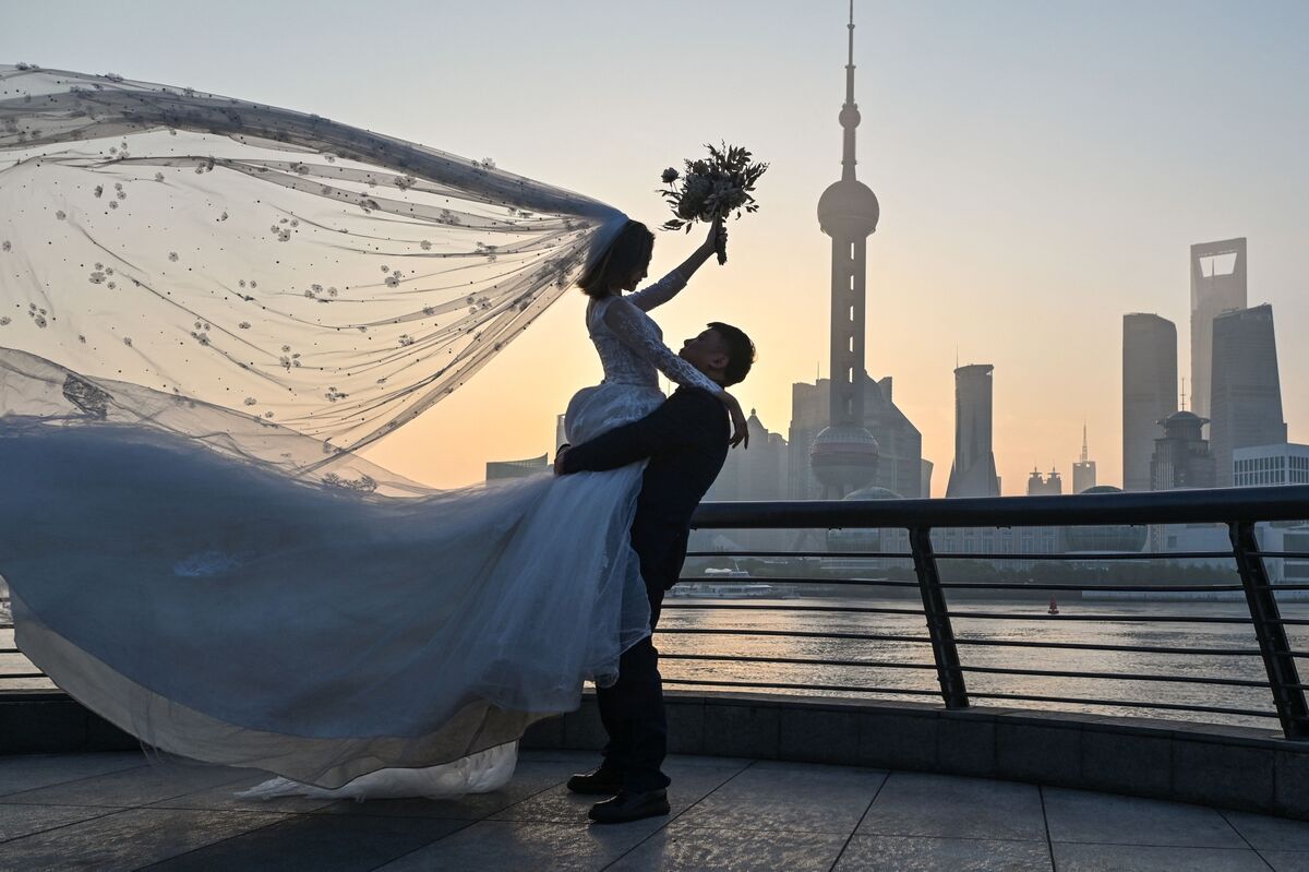 Illustrative photo for: China marriage registrations decline early 2024 shows Q1 dip