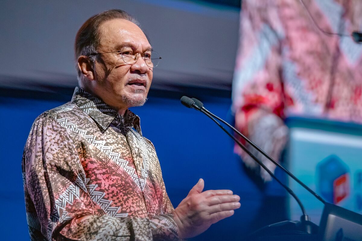 Illustrative photo for: Malaysia UMNO political comeback gains momentum ahead of