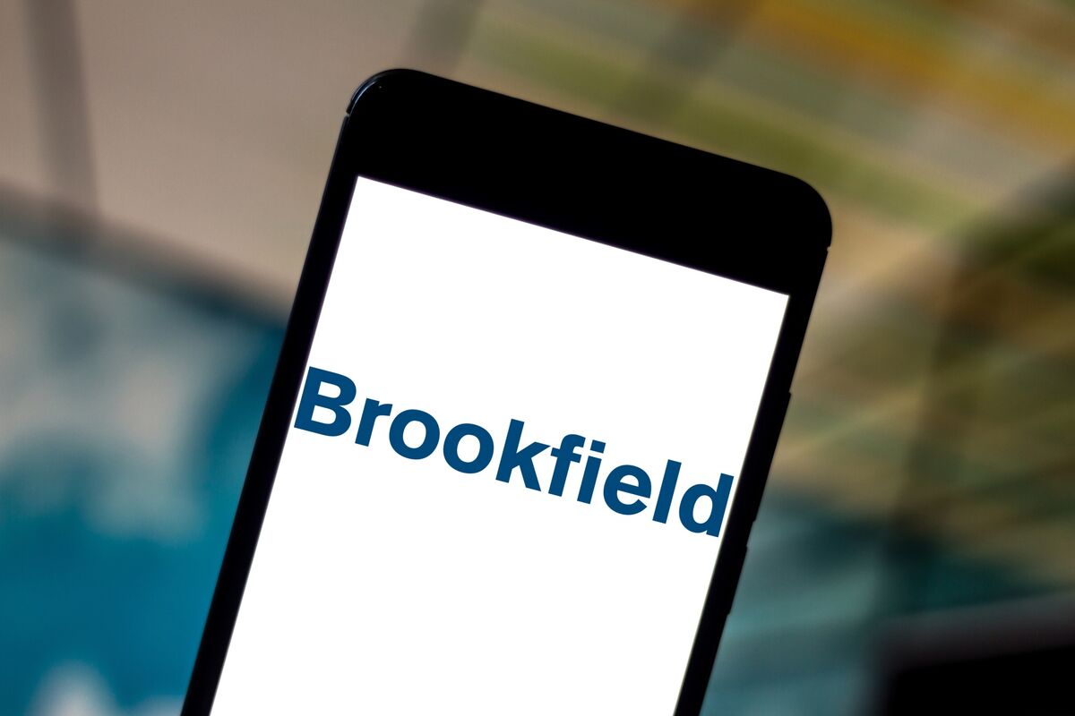 Illustrative photo for: Brookfield World Freight Acquisition Triggers New Loan Upon