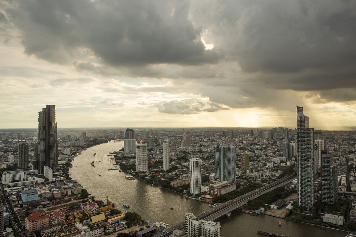Illustrative photo for: Thai PM’s reform of thousands of regulations to cut red