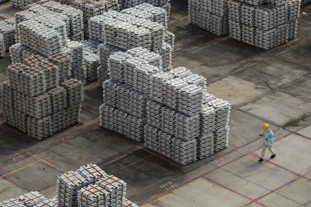 Illustrative photo for: Chinese aluminum smelters push capacity demand constraints