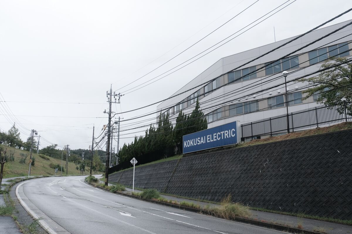 Illustrative photo for: KKR selling stake impact on Chipmaking Equipment Supplier