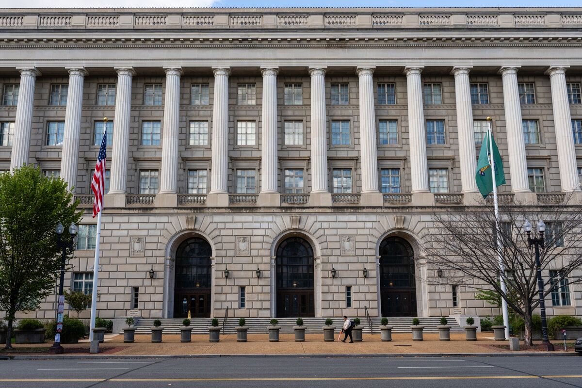 Illustrative photo for: Judge orders Trump to answer fraud on the court allegations
