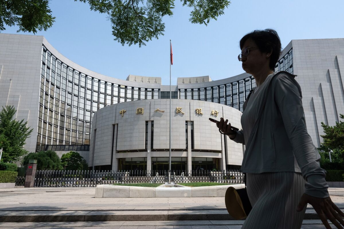 Illustrative photo for: China banks curb interbank lending to stabilize costs near