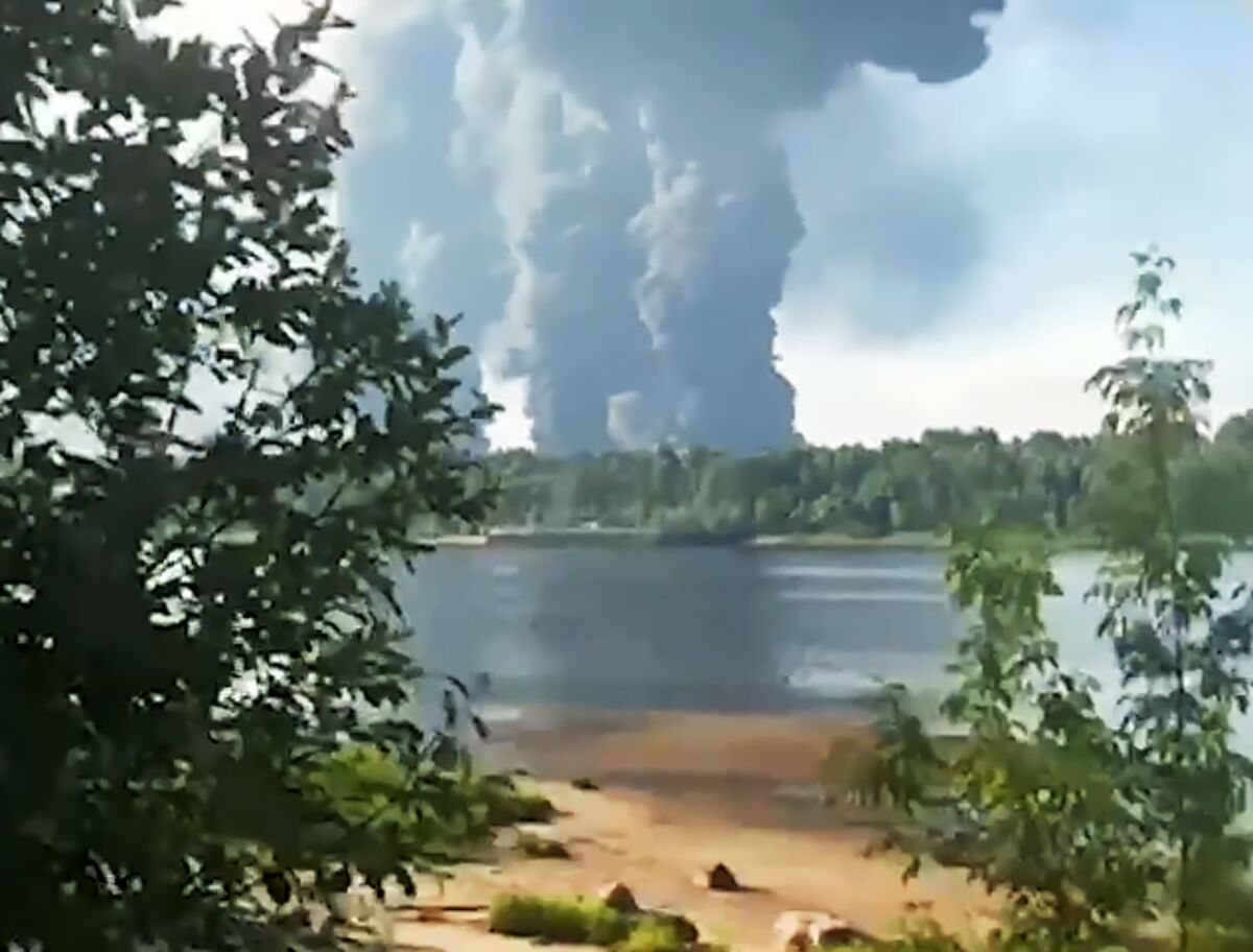 Illustrative photo for: Zelenskyy: Ukrainian Strikes on Russian Facilities Target