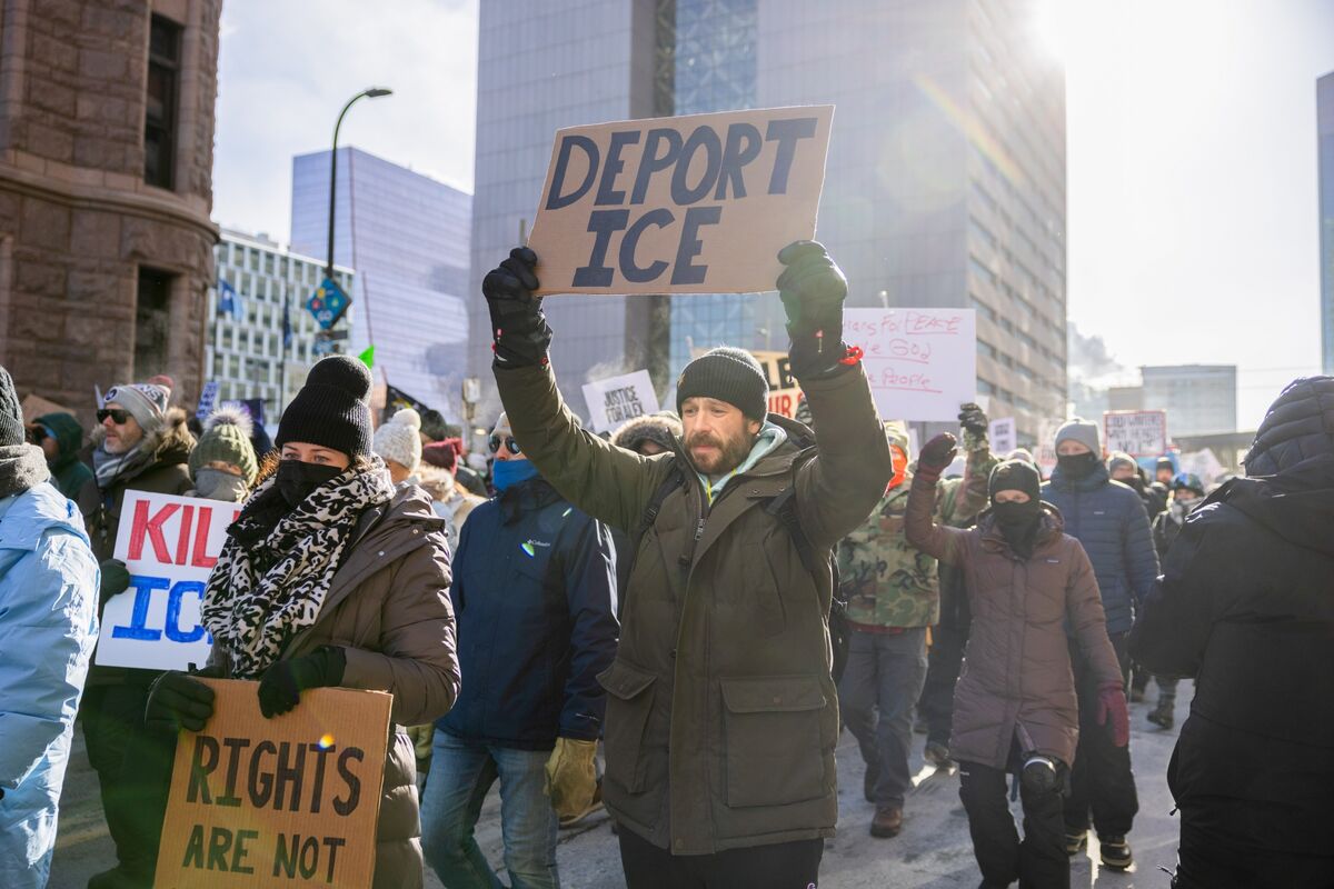 Illustrative photo for: Trump Wins Big ICE Funding; Trump immigration crackdown