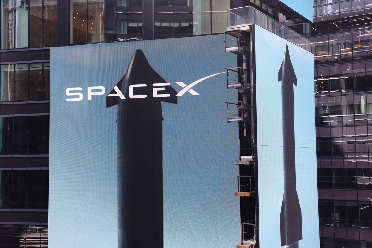 Illustrative photo for: SpaceX IPO allocation for retail investors: Big slice for
