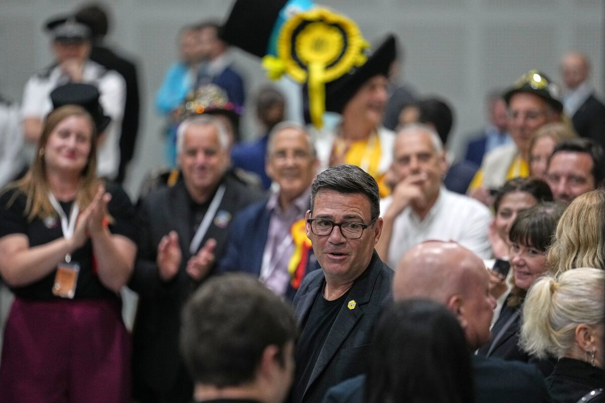 Illustrative photo for: Andy Burnham leadership challenge: winner fuels Labour