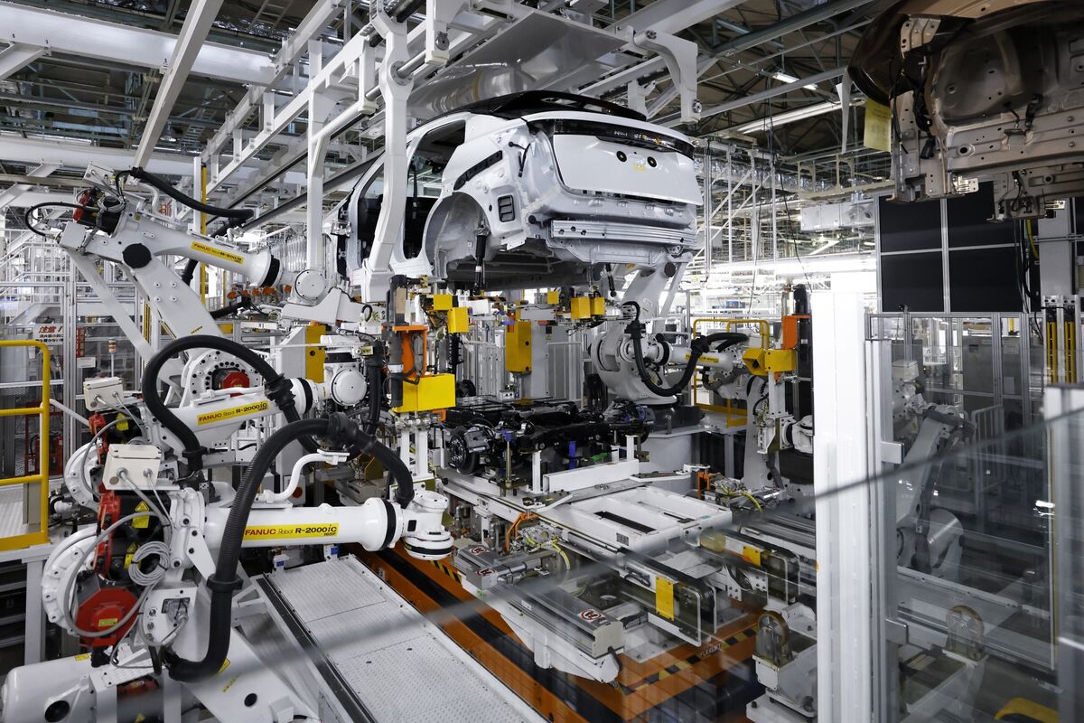 Illustrative photo for: Renault opposition to board appointments escalates