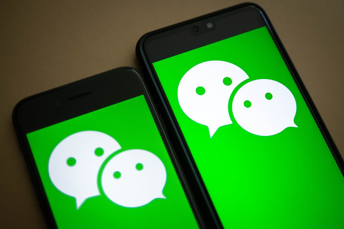 Illustrative photo for: Tencent Tests New WeChat AI Assistant as China’s AI Race