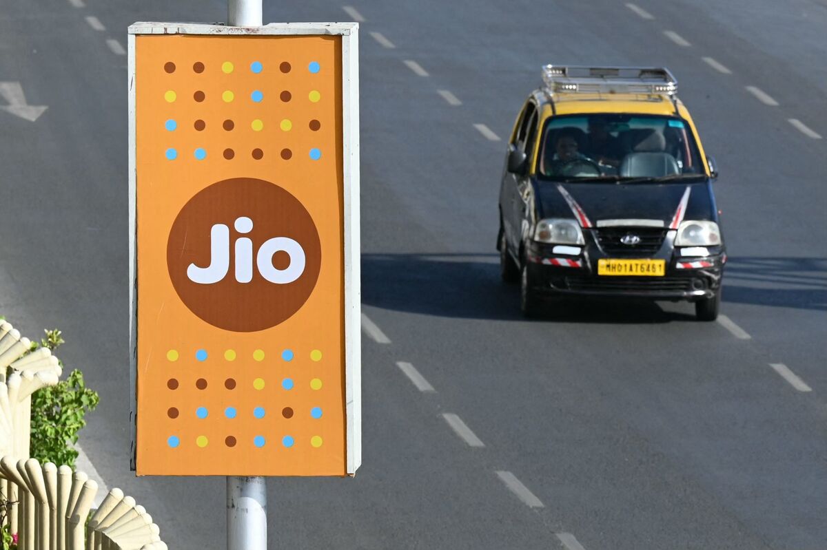 Illustrative photo for: Retail investors mojo revival readies as IPOs spark revival