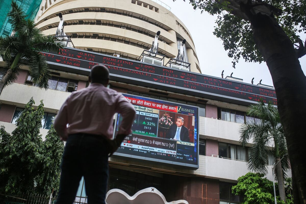 Illustrative photo for: India’s Largest Active Equity Fund Bets Against AI Fears: