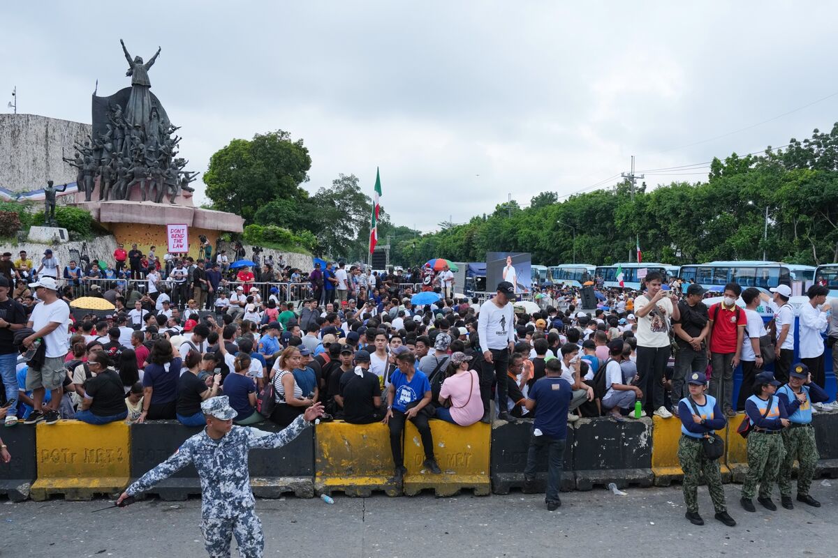 Illustrative photo for: Religious group protest traffic: Influential group returns,
