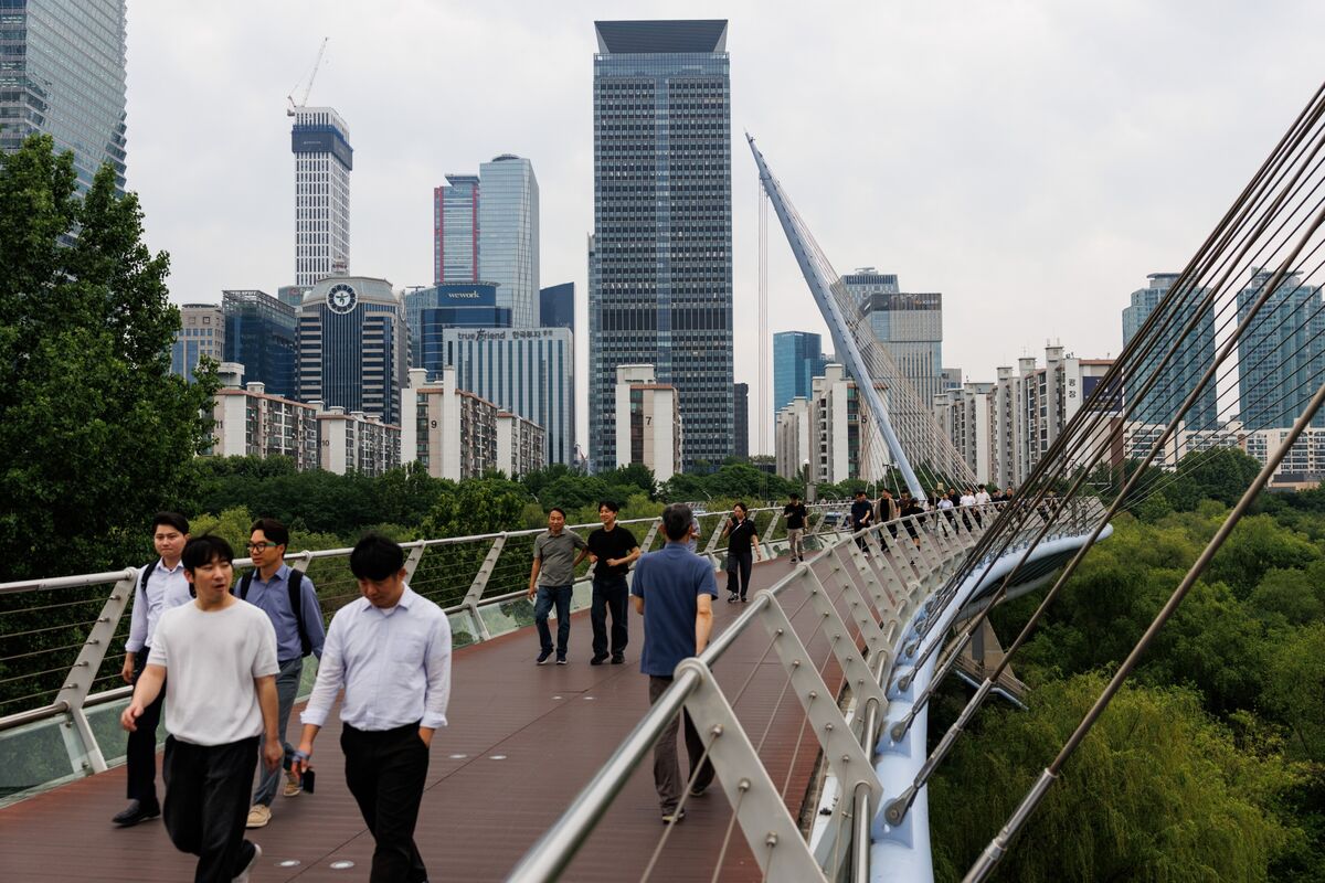 Illustrative photo for: South Korea investment sentiment improving as won goes 24/7