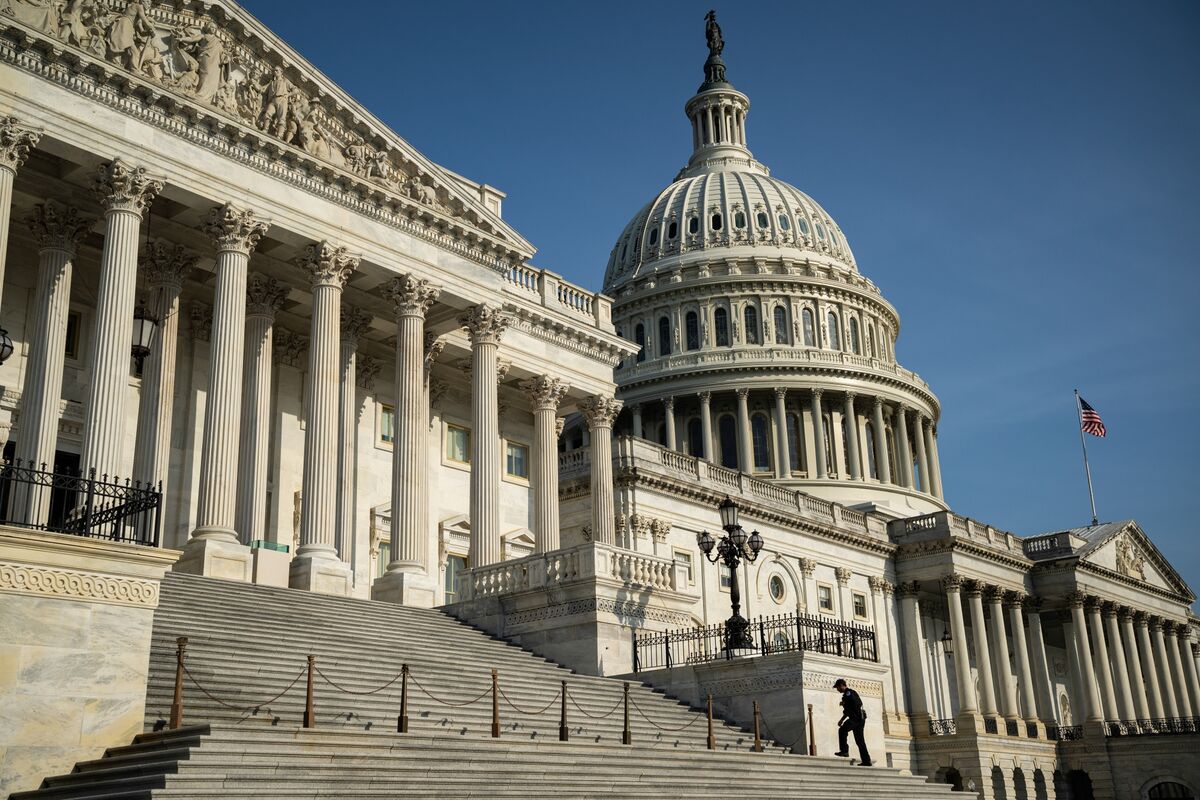 Illustrative photo for: Senate Democrats Investigate Trump Ventures for National