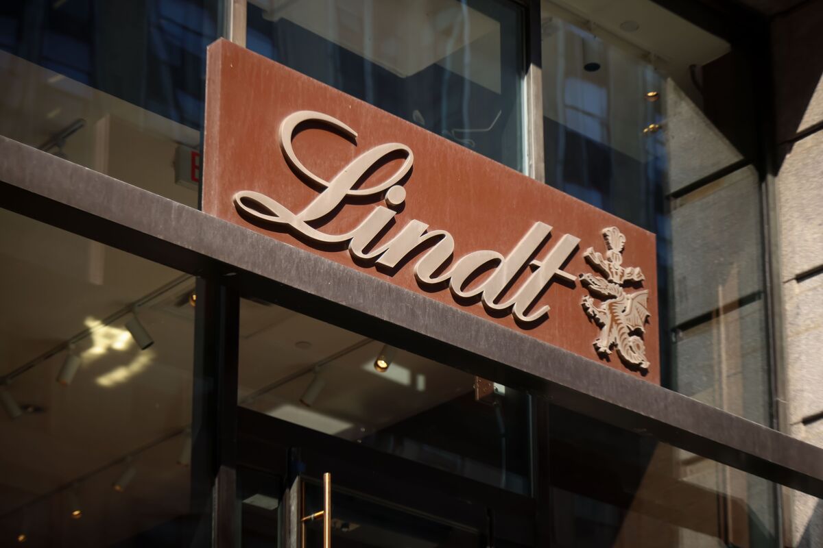Illustrative photo for: Activist Lawsuit Cocoa Sourcing Rights Targets Lindt &