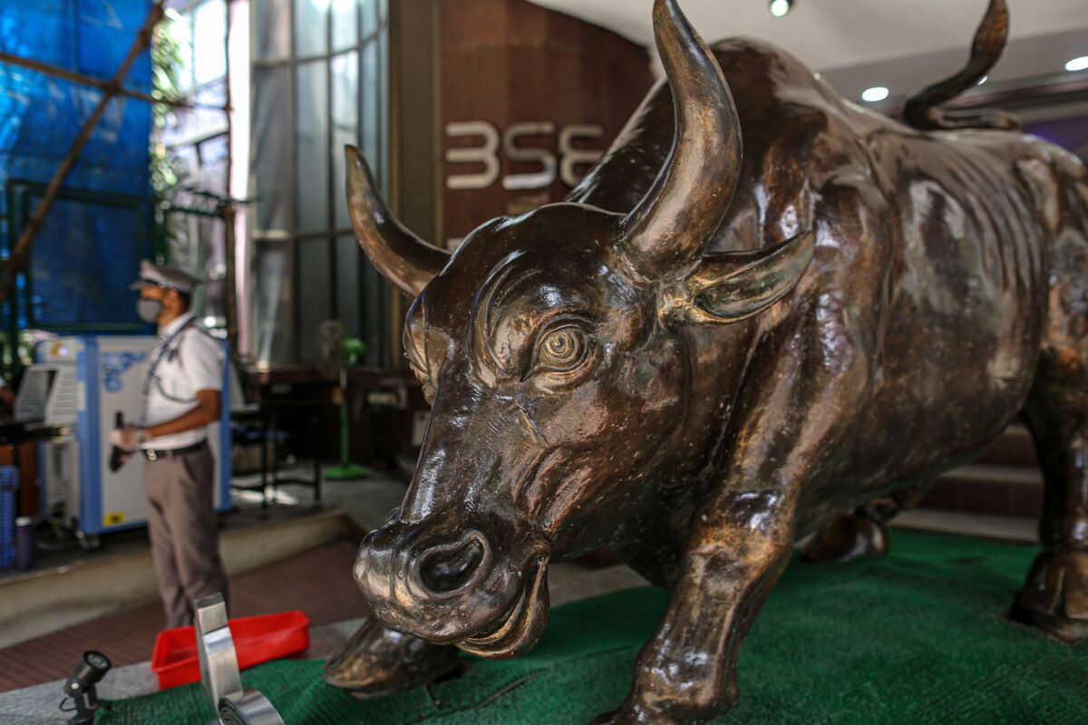 Illustrative photo for: India markets daily business outlook: BSE eyes Nifty 50